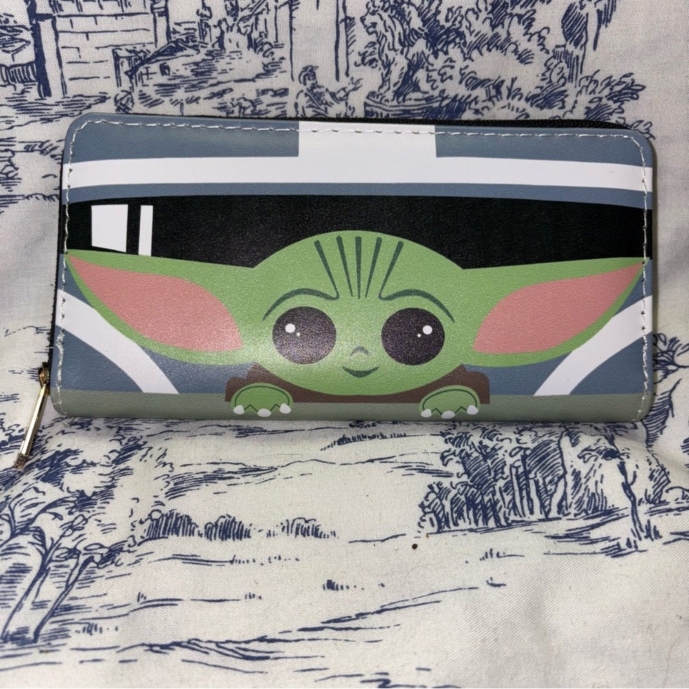 Star Wars Wallet Zip Close